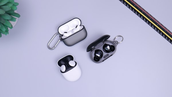 Fone de Ouvido Bluetooth TWS com Cancelamento Ruído Preto