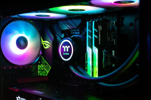 Fonte de Alimentação Gamer 650W 80 Plus Bronze Modular ATX